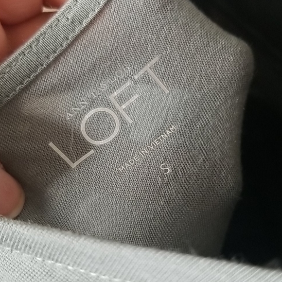 Ann Taylor Loft tank top - Picture 5 of 8